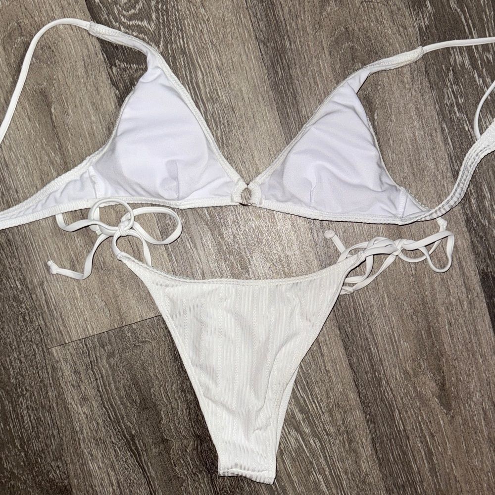 White Bikini Set - Picture 5 of 5